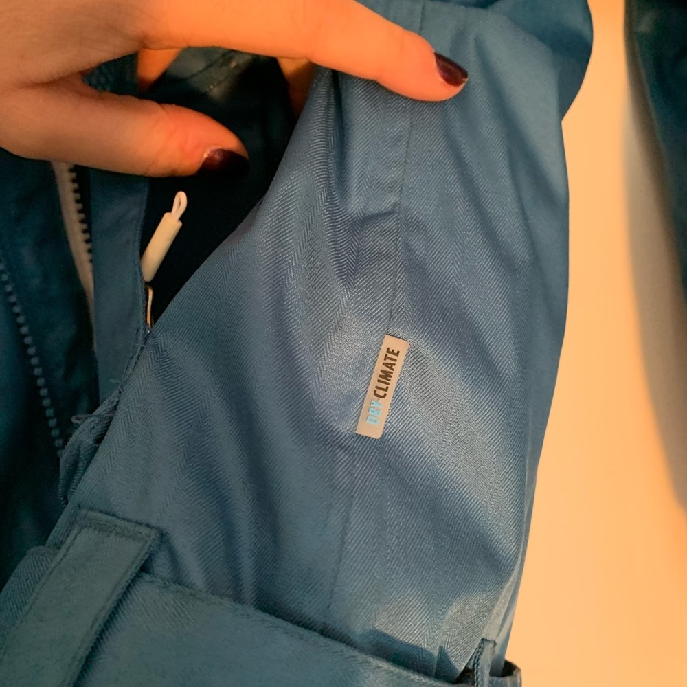 Ski jacket / Snowboard jacket - Picture 11 of 16